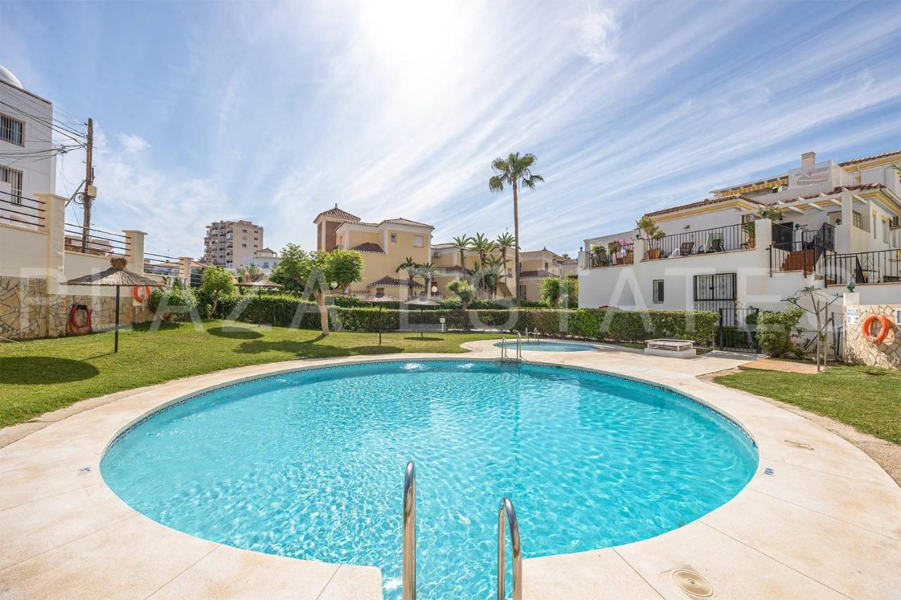 Bonito Piso A 300M De La Playa Nerja Apartment Exterior foto